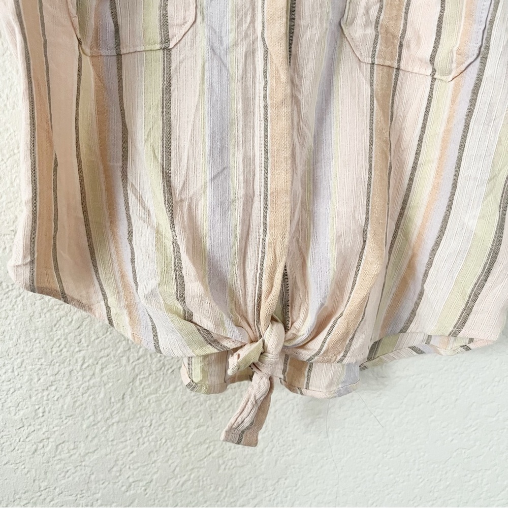 Shyanne Striped shirt Size Medium - Picture 5 of 11